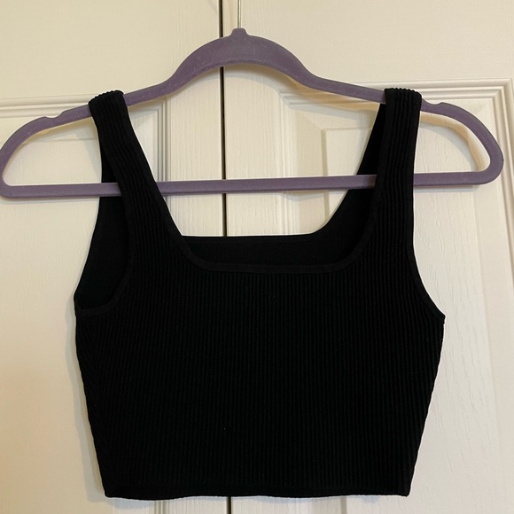 Aritzia Babaton Scupt Knit Cropped Tank - Picture 2 of 4